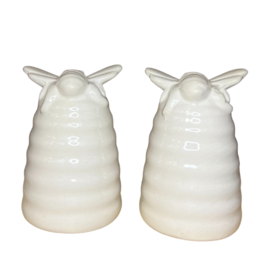 White ceramic salt online and pepper shakers