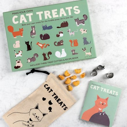 Make Your Own Cat Treats - Cutter and Recipe Book Gift Set