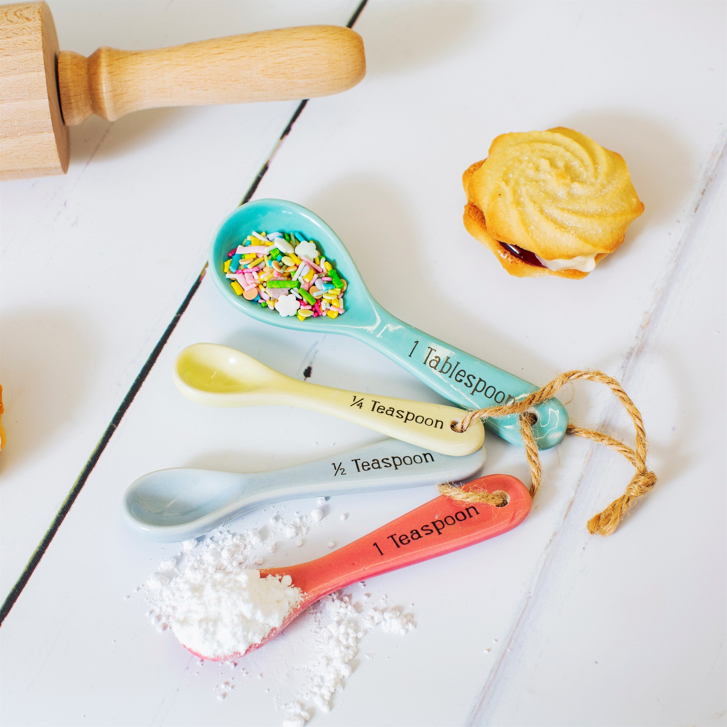 Sass and Belle Set of Four Measuring Spoons - The Cooks Cupboard Ltd